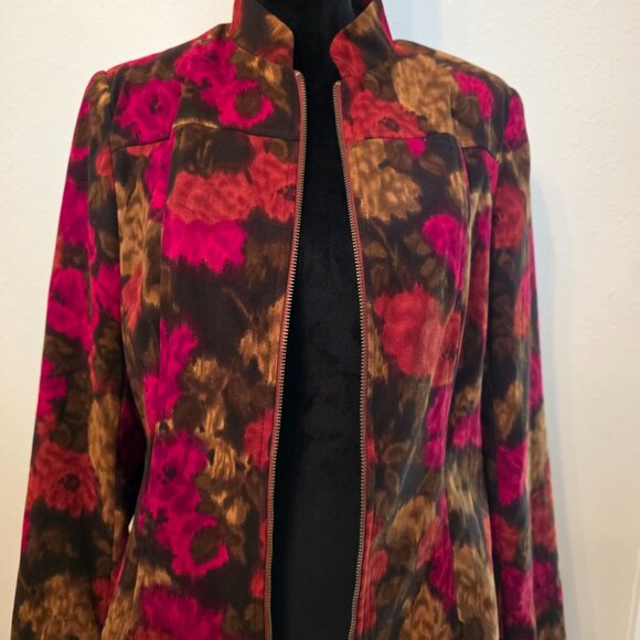 Beautiful women's Harve Benard floral jacket, size M. - Picture 2 of 12